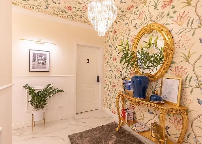 Crys: Rooms, Holiday, Business Werona