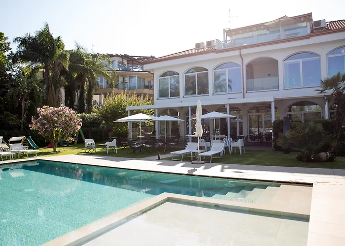 Sicilia'S Art Hotel & Spa Aci Trezza