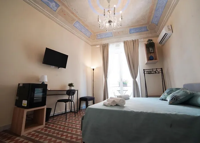 Bed and Breakfast Domus Maqueda - Pressi Teatro Massimo Palermo