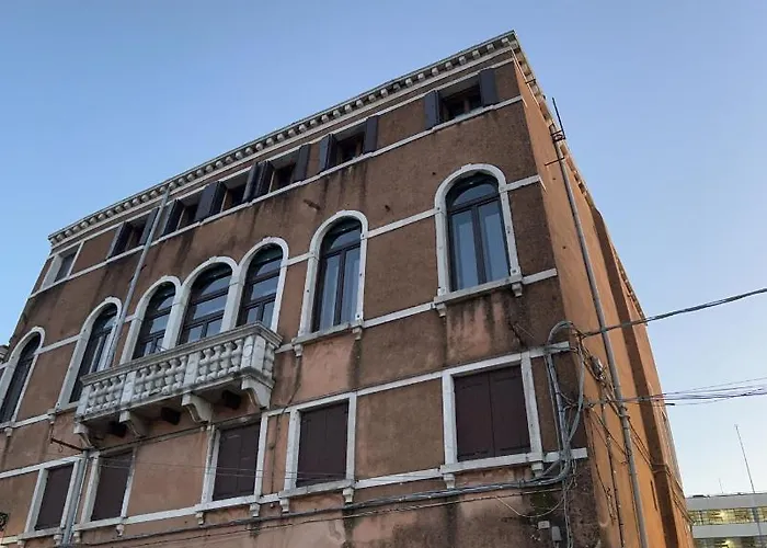 Venice Luxury Suites