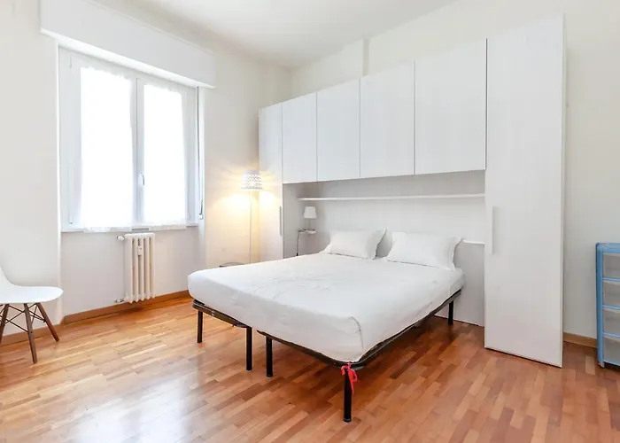 Double Room In The Center - 20 Min Walk From Duomo Mediolan