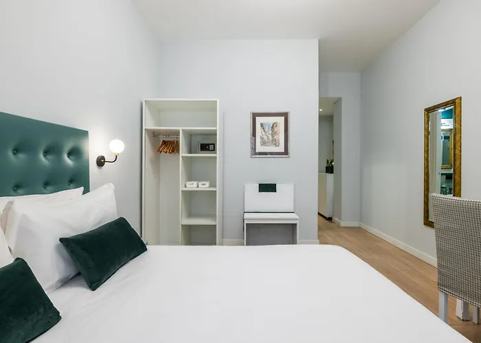 Domus Bella Roma Hotel