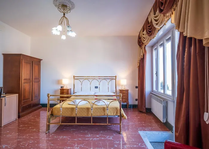 Bbc Christian Bed & Breakfast Piza