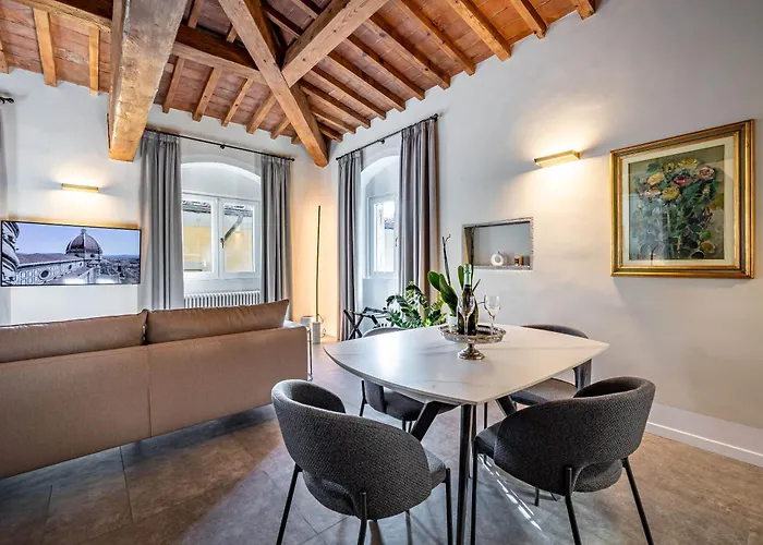 Le Torri By Dimora Collection - 18Th-Century Palazzo Suites In Florence - Adults Only