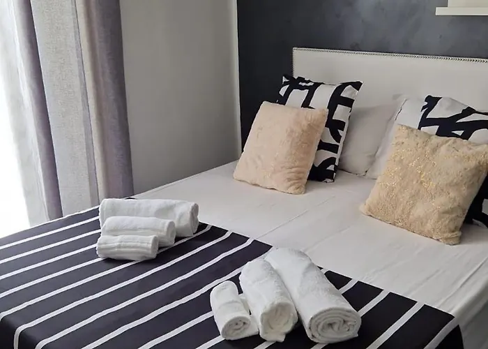 Hotel Joy Neapol