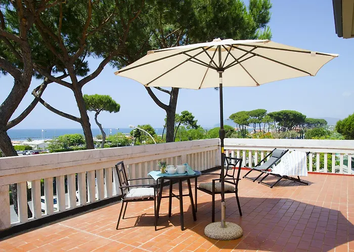Hotel Casa Per Ferie Il Pioppo Marina di Massa