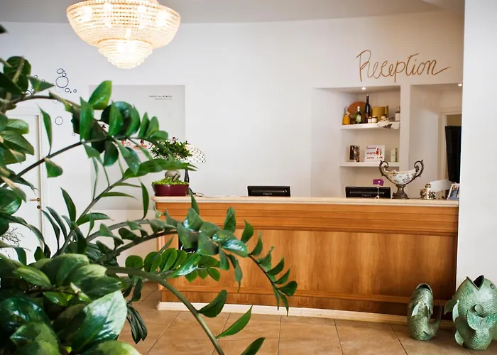 Sovrana Beach Hotel - Pet Friendly - Breakfast Until 12 - Parking Rimini