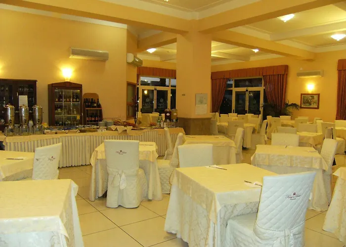 King'S House Hotel Resort Mascali