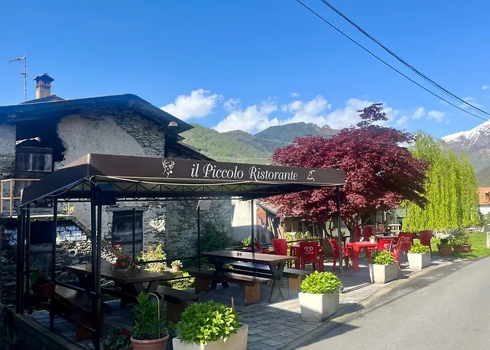 Hoteles en Livo (Lombardy)