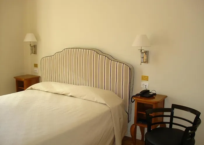 Hotel Certosa Padula