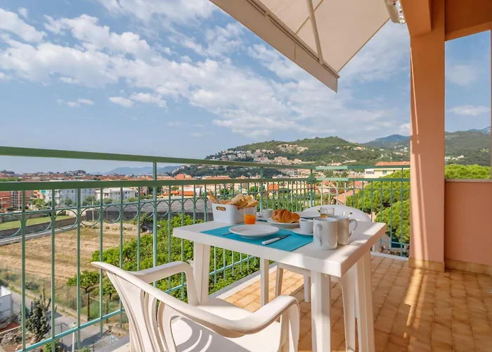 Residence Mizar Pietra Ligure