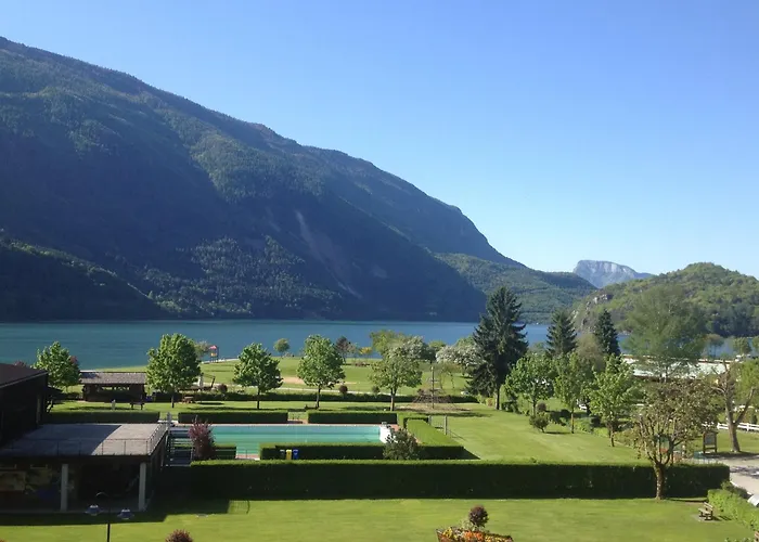 Alledolomiti Boutique Lake Hotel - Adults Friendly Molveno