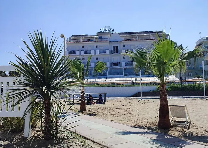 Hotel Soraya - Spiaggia Sawasdee With Beach, Restaurant & Parking Riccione