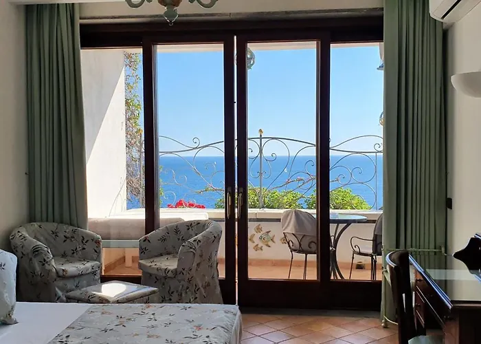 Conca dei Marini Hotels