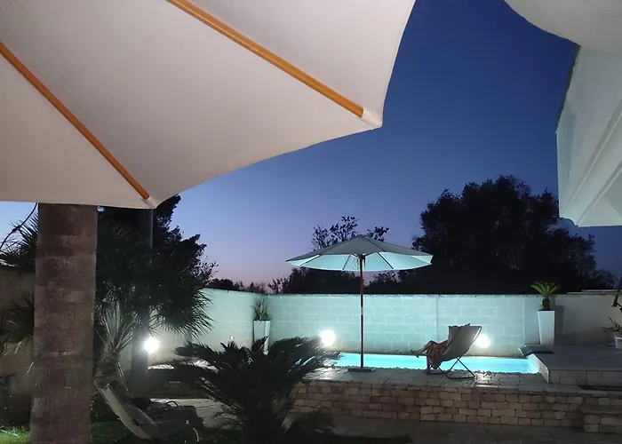 Villa con piscina Aria di sole Francavilla Fontana