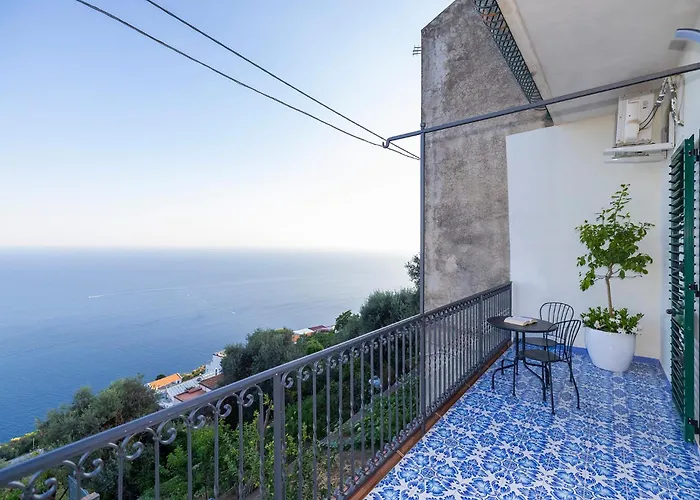 Salvo'S House Aparthotel Furore