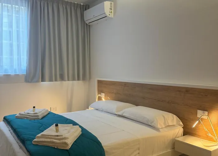 Space Tower Rooms Neapol