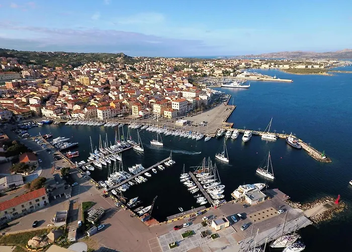 Villa le Bougainvillea La Maddalena 