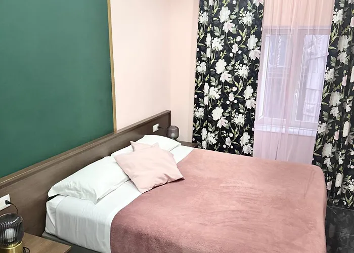 Katarios Suite Neapol