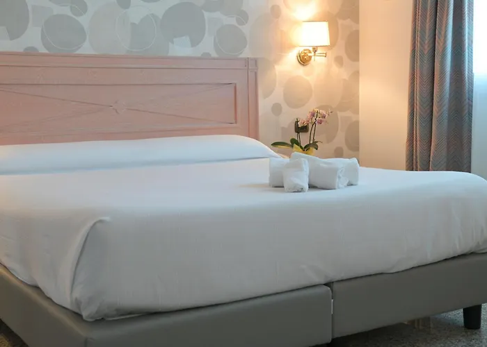 Hotels in Marina Di Pisa