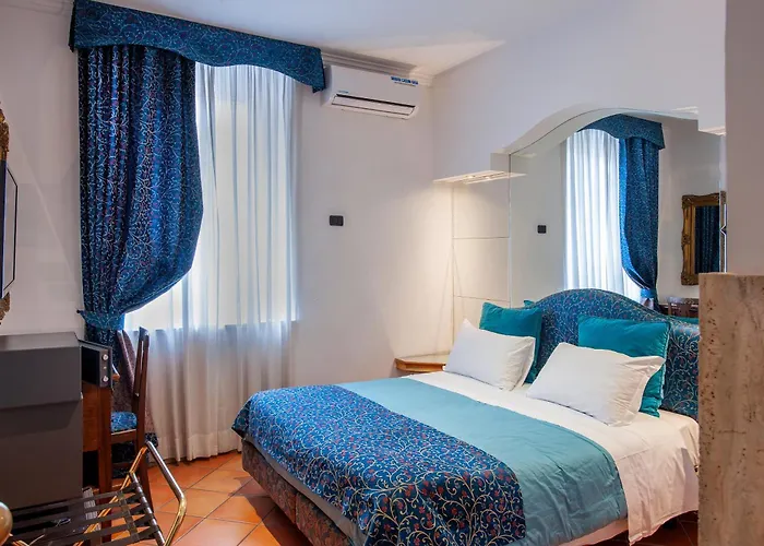 Hotel Canova Rzym