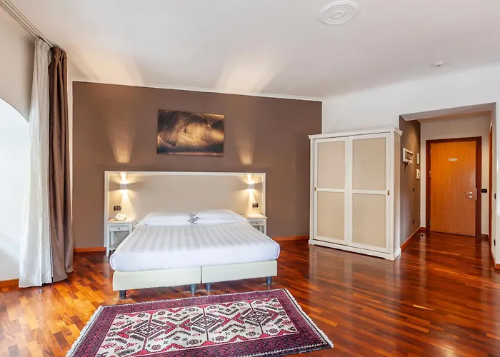 Inn Rome Rooms & Suites