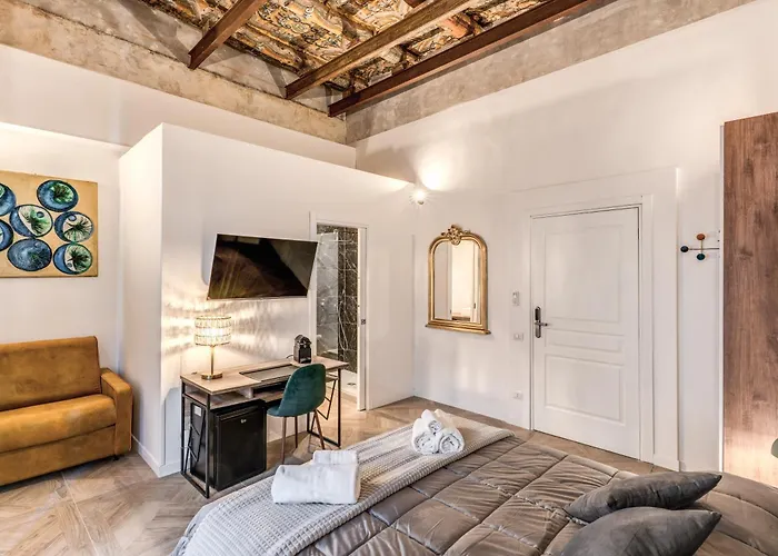 Boutique Quartieri Spagnoli Naples