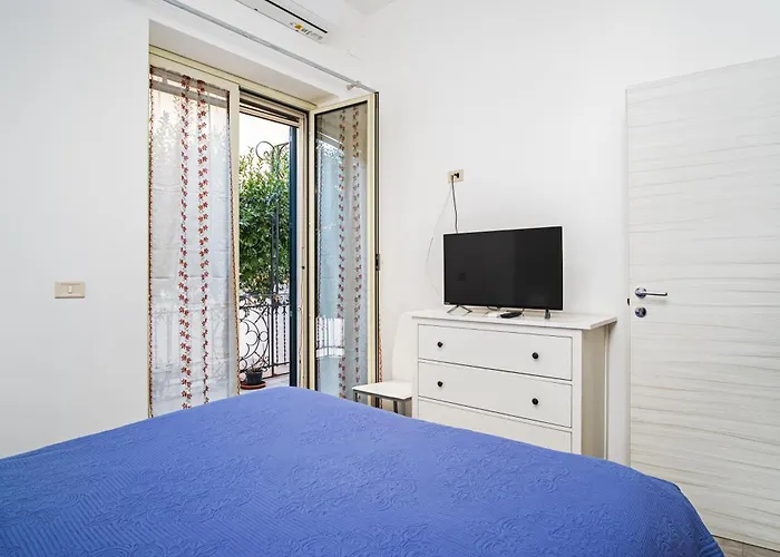Garden House: Apartments And Rooms For Holidays Palermo