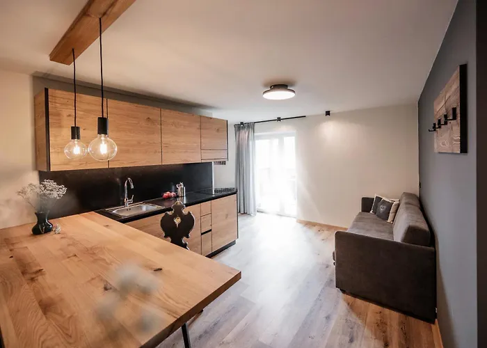 Appartement- Und Wellnesshotel Winkler Falzes