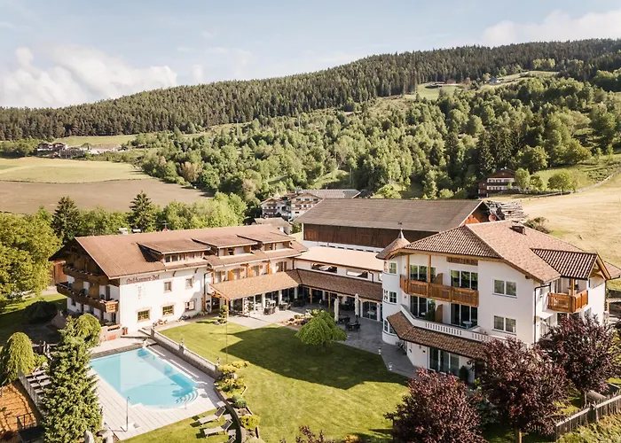 Hotel Nussbaumerhof *** Rodeneck