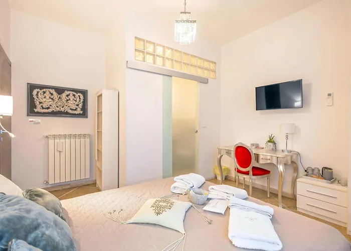Hotel Migu Point Piza