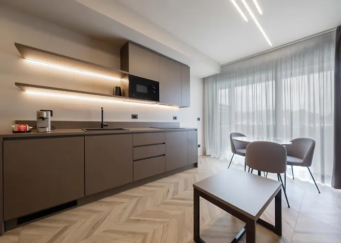 Aurora Aparthotel Peschiera del Garda