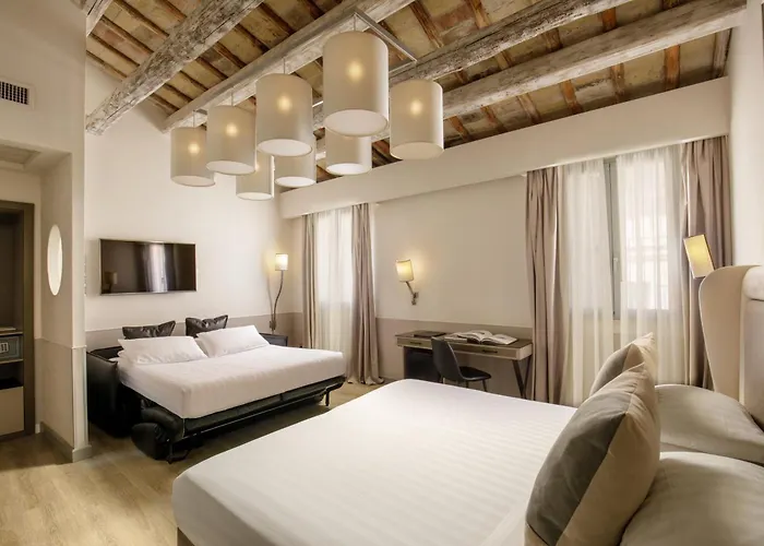 Condotti Palace Roma