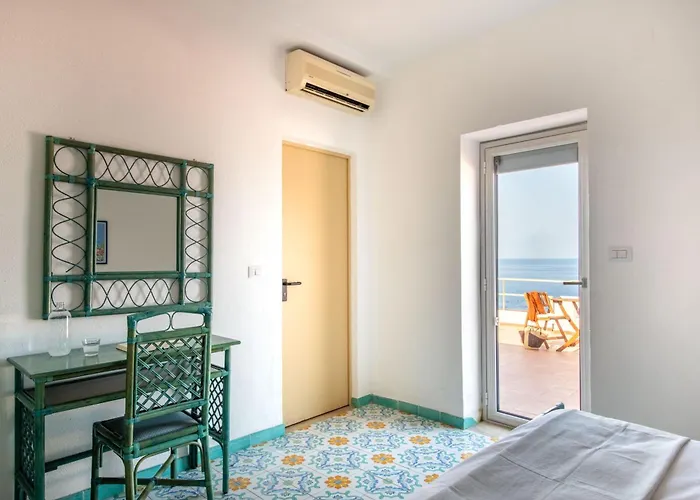 Hotel Phenicusa Pecorini
