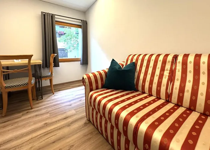 Glacier Rock Guesthouse Ex Pension Dangl Solda