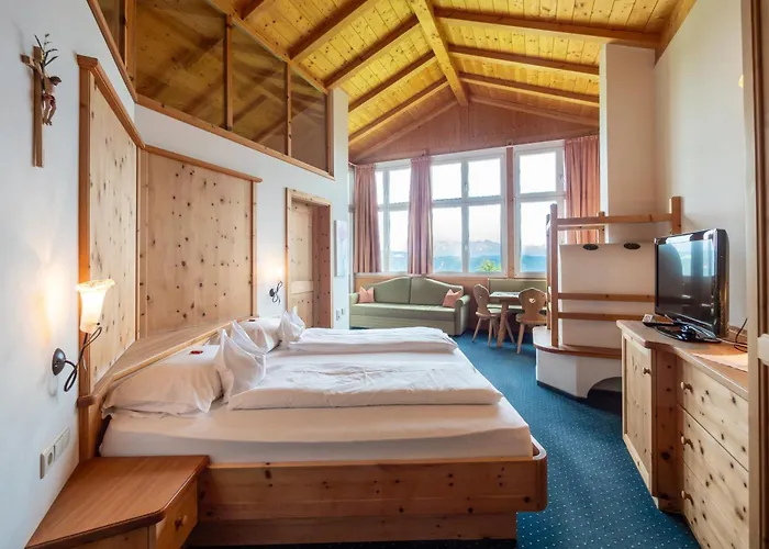 Hotel König Laurin Jenesien