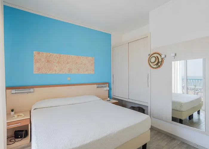 Hotel La Brezza Frontemare Lido di Jesolo