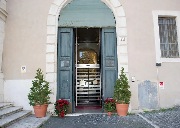 Bed and Breakfast Domus Sessoriana Roma