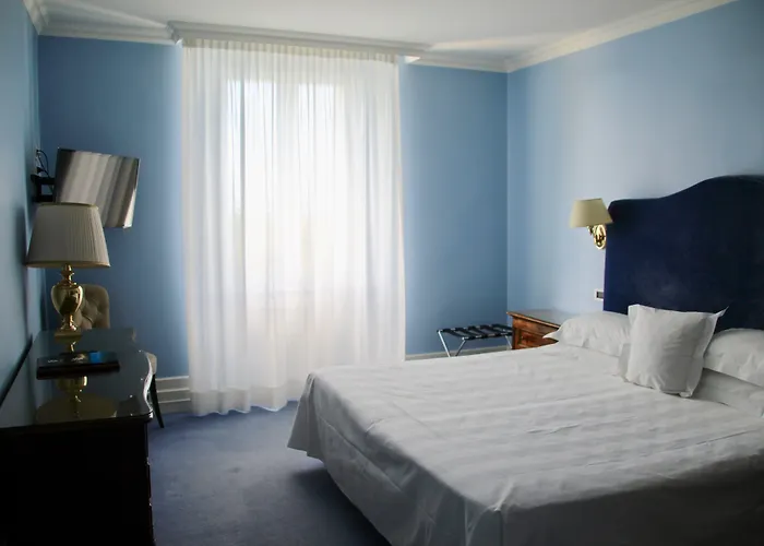 Hotel Riviera & Maximilian'S Trieste