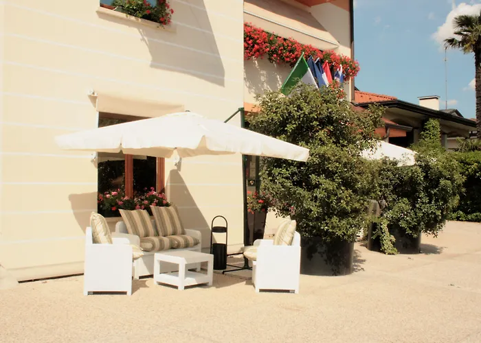 Small Hotel Royal Hotel Rc12 Padova