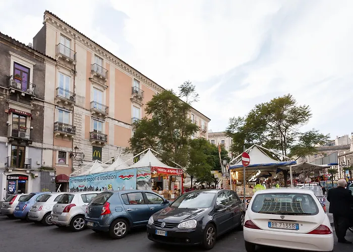 Da Gianni E Lucia Rooms With Bathroom In The City Center Katania