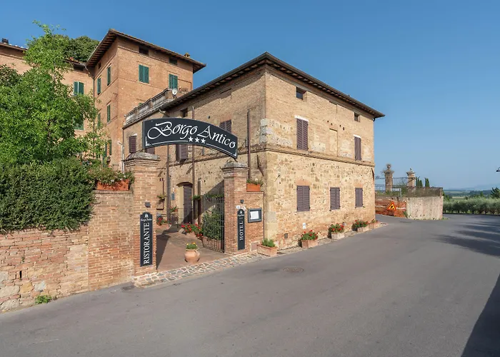 Hotel Ristorante Borgo Antico Monteroni d'Arbia