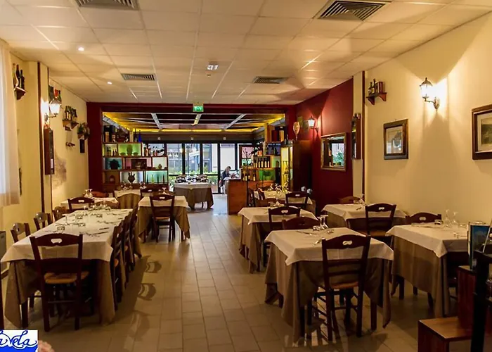 Hotel La Vela Passignano sul Trasimeno