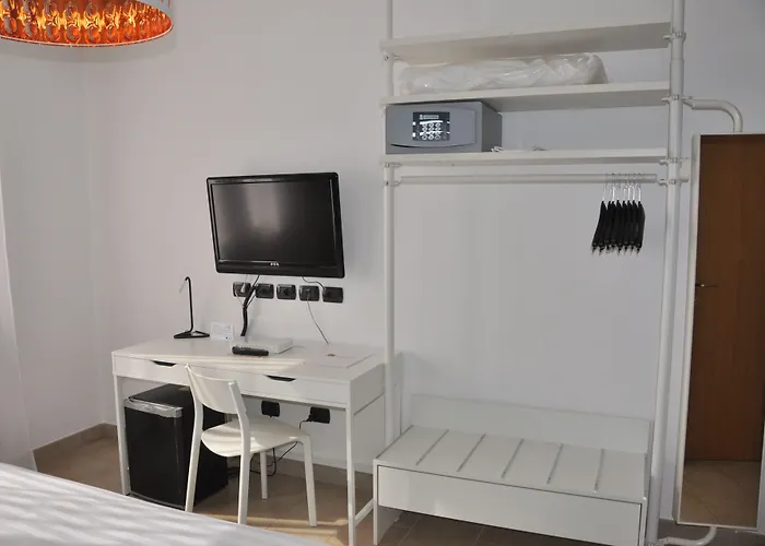 Lo Scoiattolo Piedmont Bike Hotel Pralormo