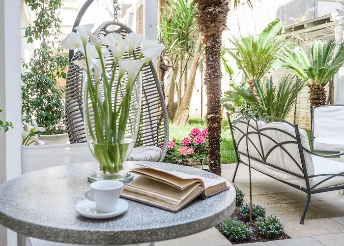 Bed and Breakfast Palazzo Dei Dondoli Lecce