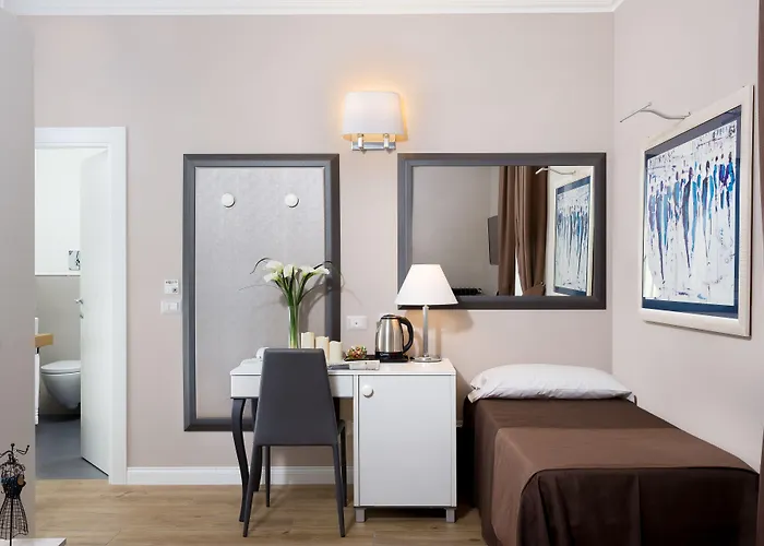 Vico Rooms And Terrace Roma