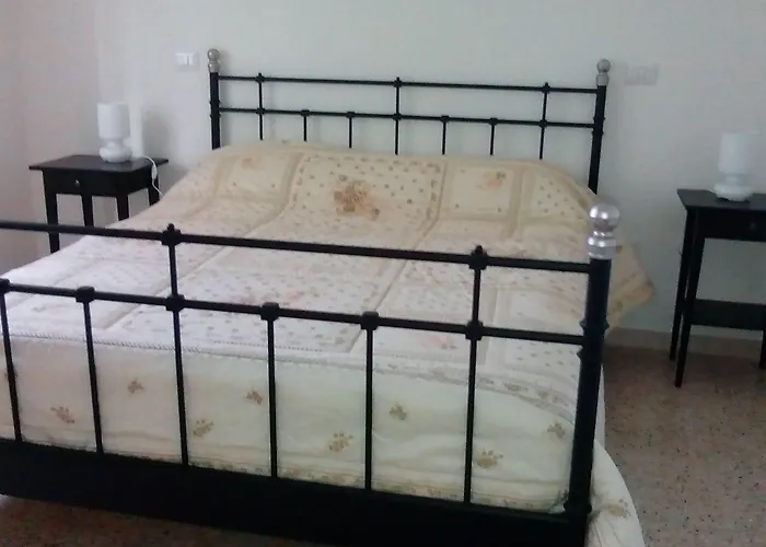 Bed and Breakfast Domus Aurea Neapol