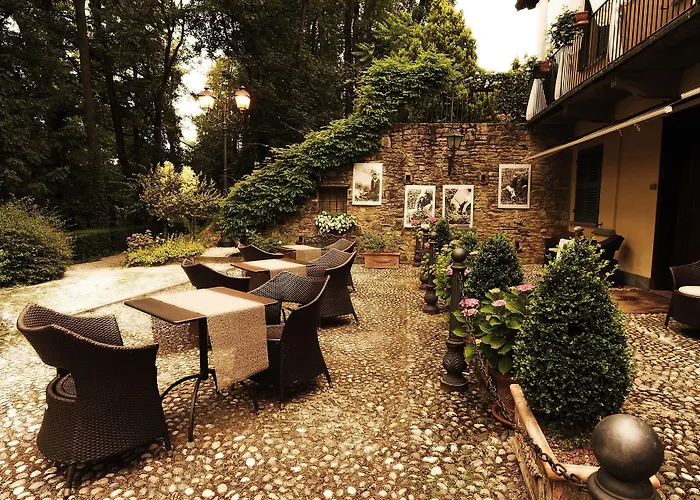 Hotel Villa Beccaris Monforte dʼAlba