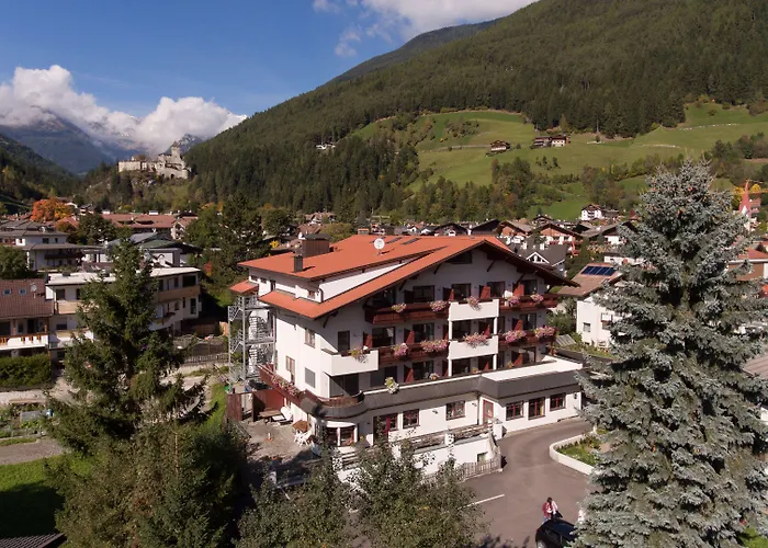 Hotel Hellweger Sand in Taufers