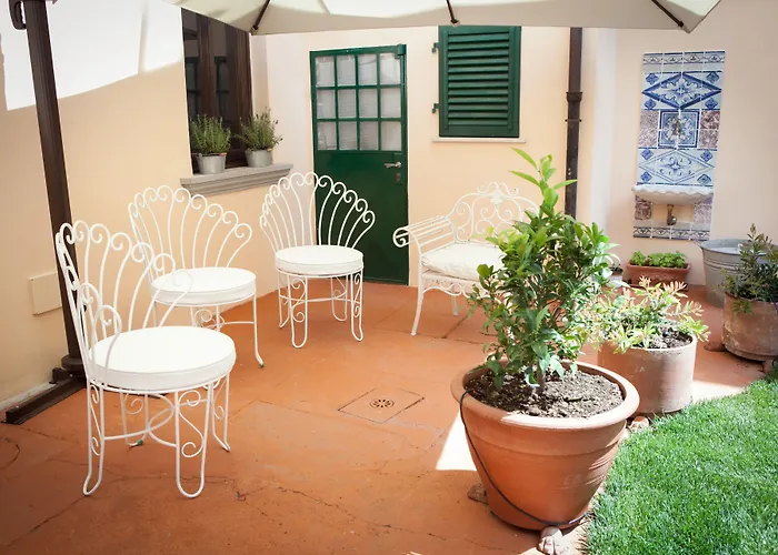 Bed and Breakfast Domus Socolatae Residenza d'Epoca Follonica